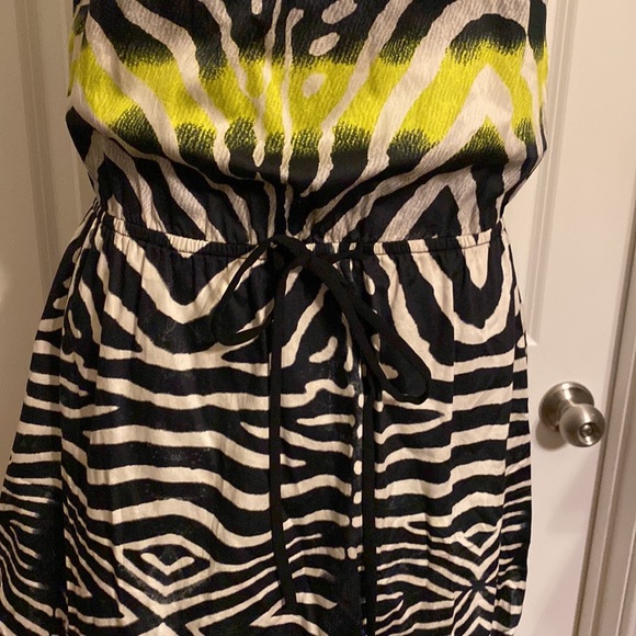 Line & Dot Zebra Print Halter Dress Size Medium - Picture 2 of 7